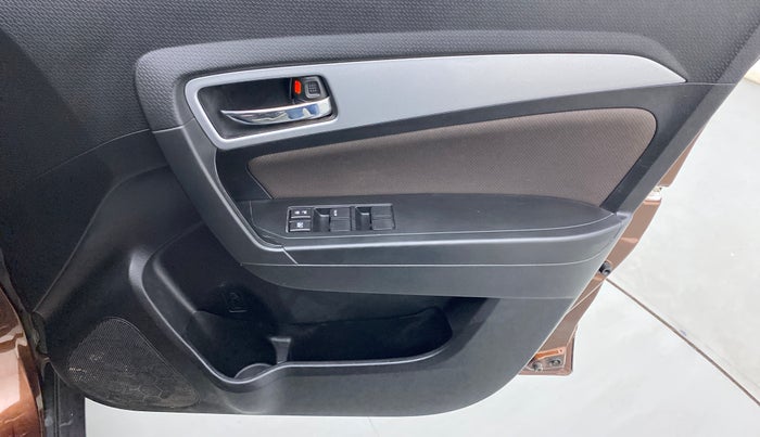 2022 Toyota URBAN CRUISER PREMIUM GRADE MT DUAL TONE, Petrol, Manual, 25,295 km, Driver Side Door Panels Control