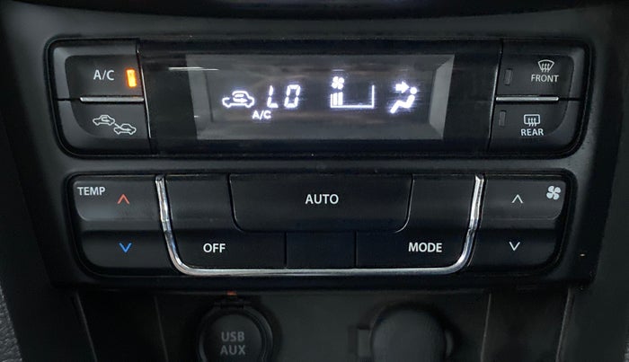 2022 Toyota URBAN CRUISER PREMIUM GRADE MT DUAL TONE, Petrol, Manual, 25,295 km, Automatic Climate Control