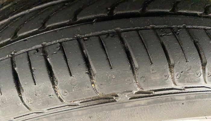 2019 Tata TIGOR XZA PETROL, Petrol, Automatic, 36,520 km, Left Front Tyre Tread