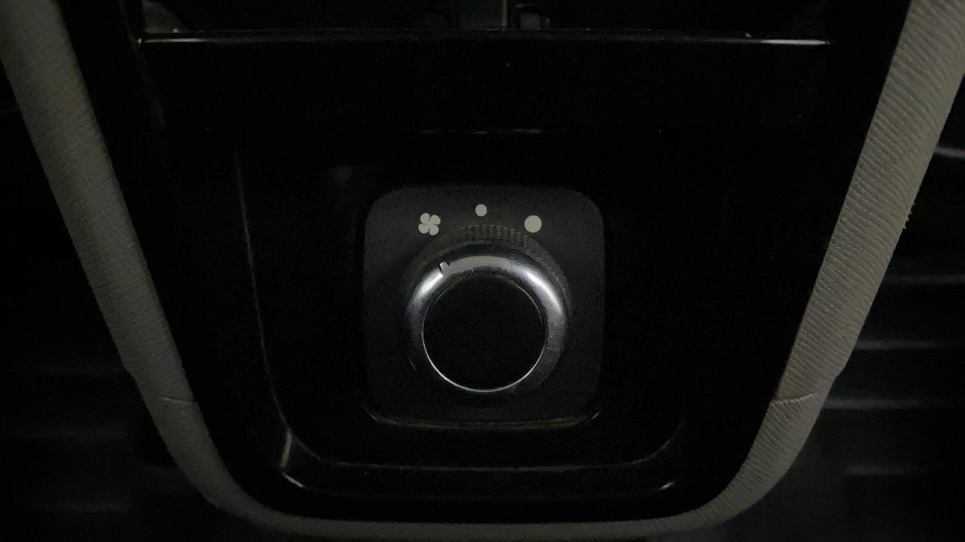 2018 Tata NEXON XZA PLUS PETROL, Petrol, Automatic, 72,697 km, Rear AC Temperature Control
