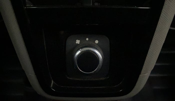 2018 Tata NEXON XZA PLUS PETROL, Petrol, Automatic, 72,697 km, Rear AC Temperature Control