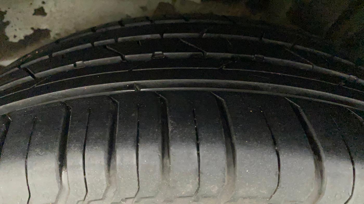 2018 Tata NEXON XZA PLUS PETROL, Petrol, Automatic, 72,697 km, Left Rear Tyre Tread