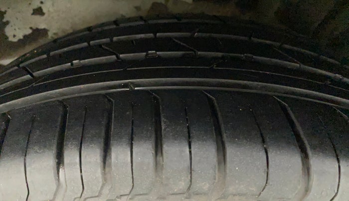 2018 Tata NEXON XZA PLUS PETROL, Petrol, Automatic, 72,697 km, Left Rear Tyre Tread