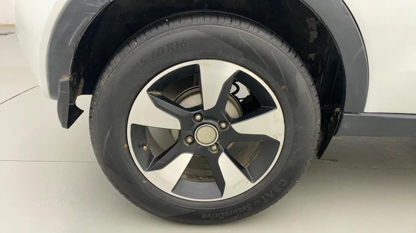 2018 Tata NEXON XZA PLUS PETROL, Petrol, Automatic, 72,697 km, Right Rear Wheel
