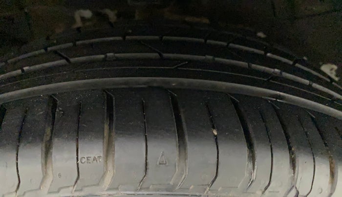 2018 Tata NEXON XZA PLUS PETROL, Petrol, Automatic, 72,697 km, Right Rear Tyre Tread