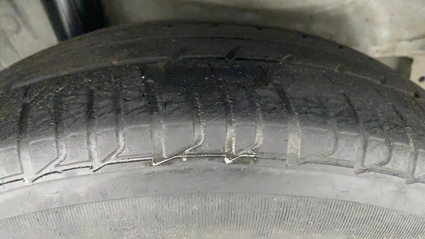2014 Honda City V MT PETROL, Petrol, Manual, 49,489 km, Right Rear Tyre Tread