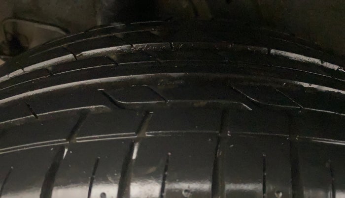 2020 Hyundai VENUE SX PLUS 1.0 TURBO DCT, Petrol, Automatic, 74,380 km, Right Rear Tyre Tread