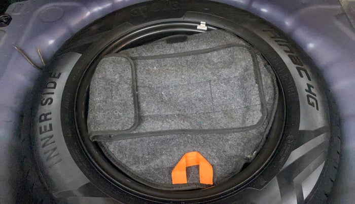 2020 Hyundai VENUE SX PLUS 1.0 TURBO DCT, Petrol, Automatic, 74,380 km, Spare Tyre