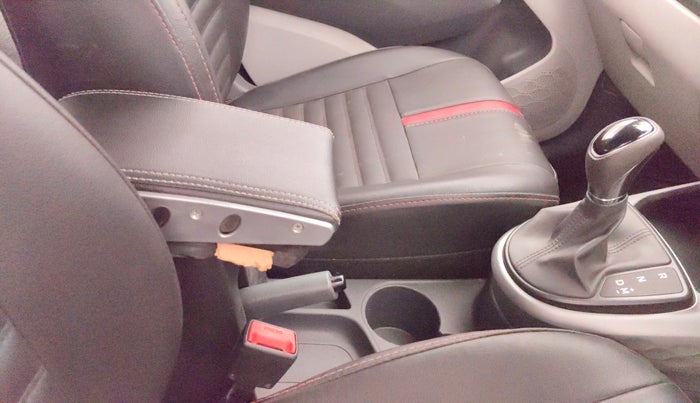 2021 Hyundai GRAND I10 NIOS SPORTZ AMT 1.2 KAPPA VTVT, CNG, Automatic, 28,546 km, Gear Lever