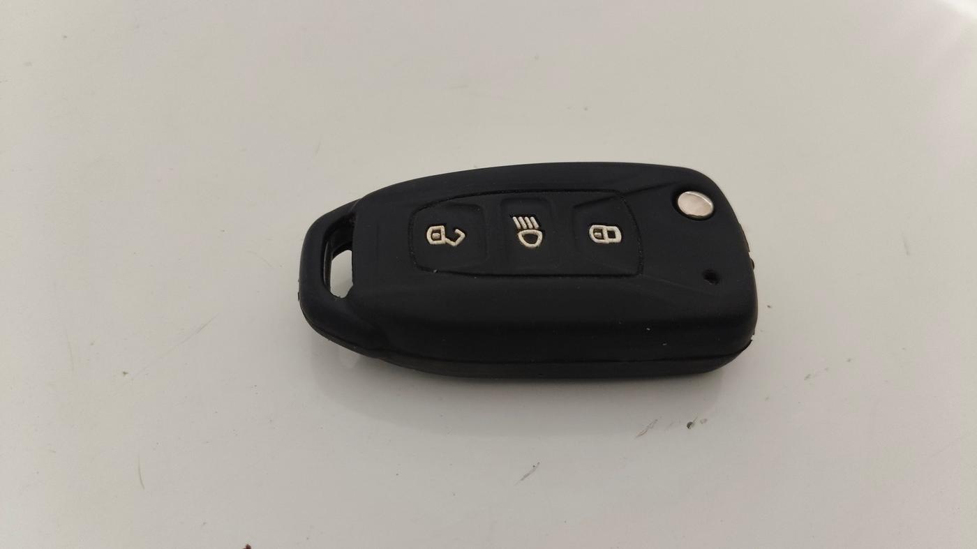 2015 Tata Zest XMS PETROL, Petrol, Manual, 1,17,892 km, Key Close Up
