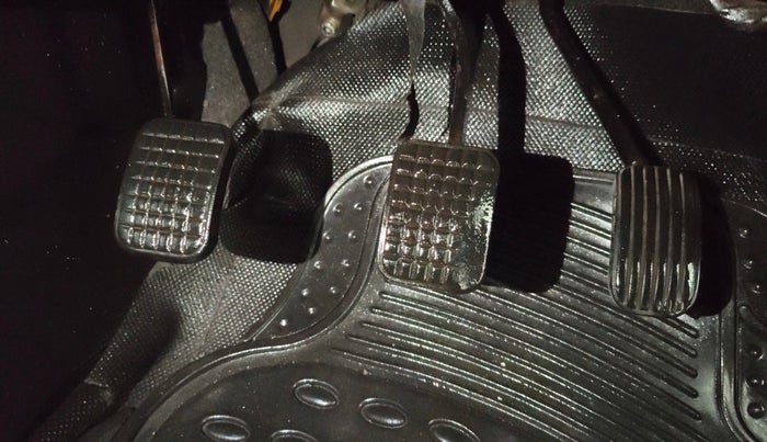 2015 Tata Zest XMS PETROL, Petrol, Manual, 72,066 km, Pedals