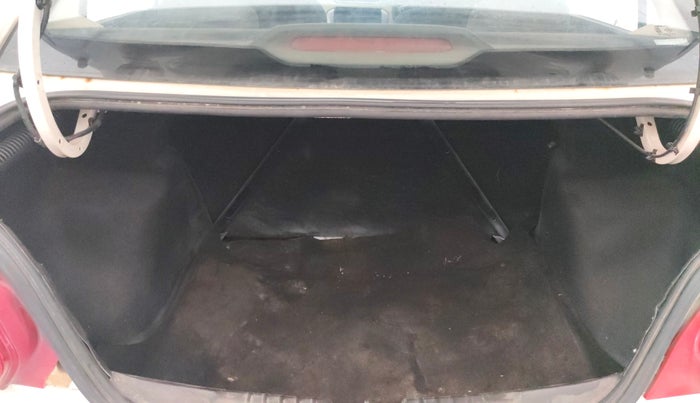 2015 Tata Zest XMS PETROL, Petrol, Manual, 72,066 km, Boot Inside