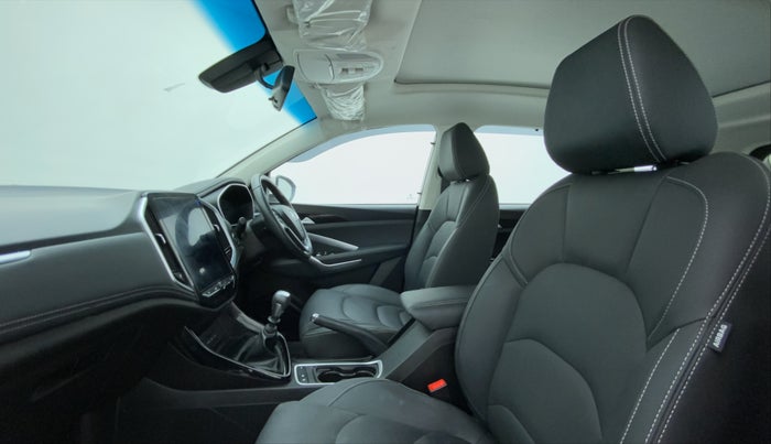2019 MG HECTOR SHARP HYBRID 1.5 PETROL, Petrol, Manual, 12,532 km, Right Side Front Door Cabin