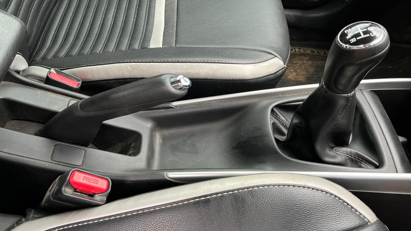 2018 Maruti Baleno ALPHA PETROL 1.2, Petrol, Manual, 42,076 km, Gear Lever