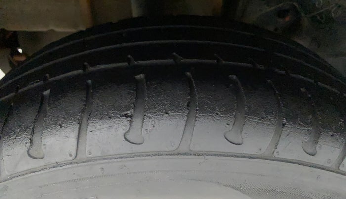 2018 Tata TIAGO NRG PETROL, Petrol, Manual, 69,335 km, Right Rear Tyre Tread