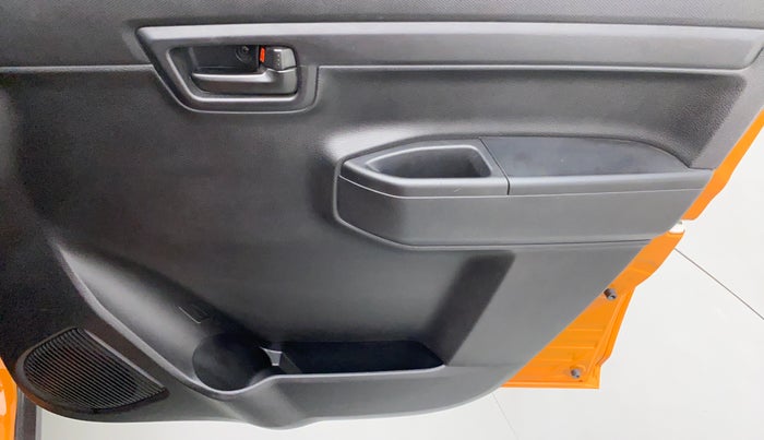 2020 Maruti S PRESSO VXI PLUS, Petrol, Manual, 3,037 km, Driver Side Door Panels Control