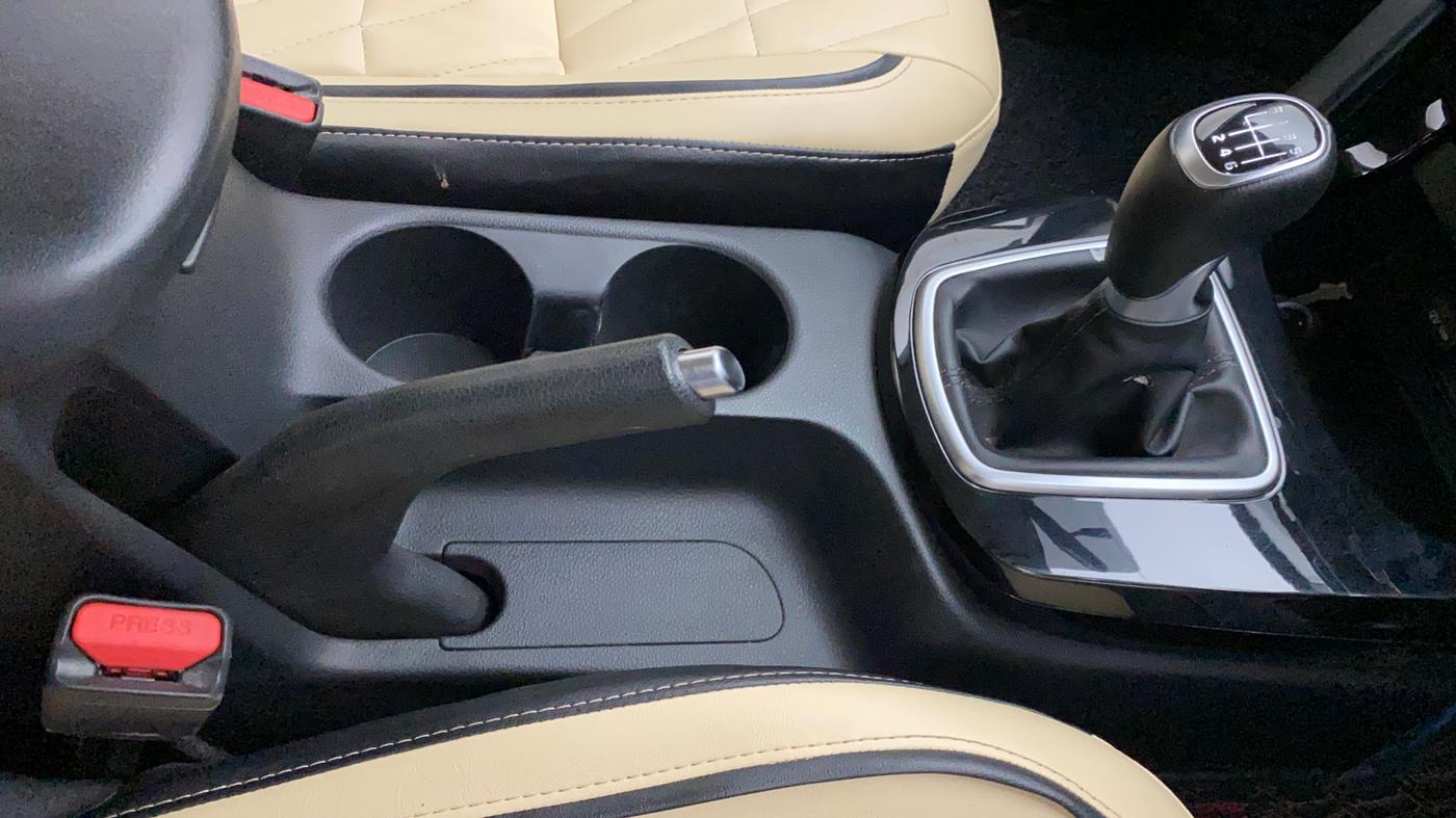 2022 KIA SELTOS HTK PLUS 1.5, Petrol, Manual, 28,803 km, Gear Lever