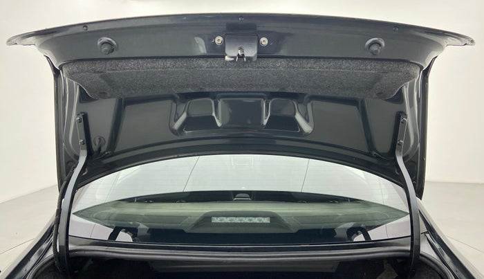 2019 Volkswagen Vento COMFORTLINE MT PETROL, Petrol, Manual, 17,439 km, Boot Door Open