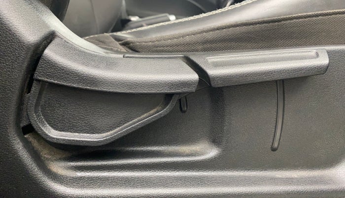 2020 Hyundai VENUE SX 1.0 (O) TURBO, Petrol, Manual, 40,753 km, Driver Side Adjustment Panel