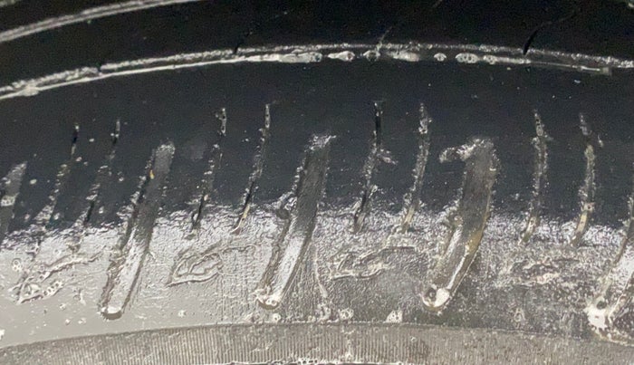 2020 Hyundai VENUE SX 1.0 (O) TURBO, Petrol, Manual, 40,753 km, Left Front Tyre Tread