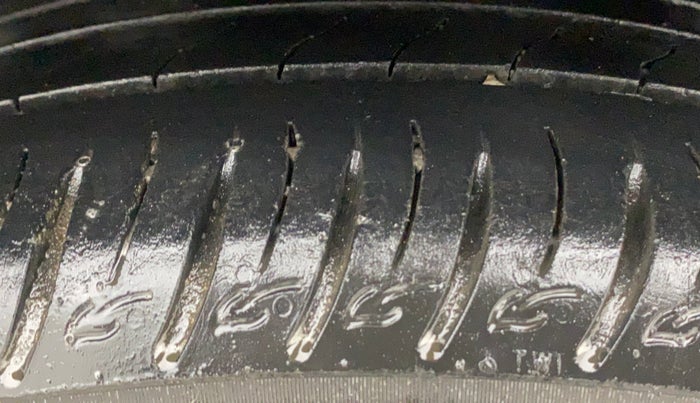 2020 Hyundai VENUE SX 1.0 (O) TURBO, Petrol, Manual, 40,753 km, Left Rear Tyre Tread