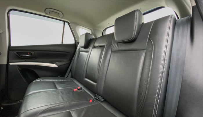 2015 Maruti S Cross ALPHA 1.3, Diesel, Manual, 59,880 km, Right Side Rear Door Cabin