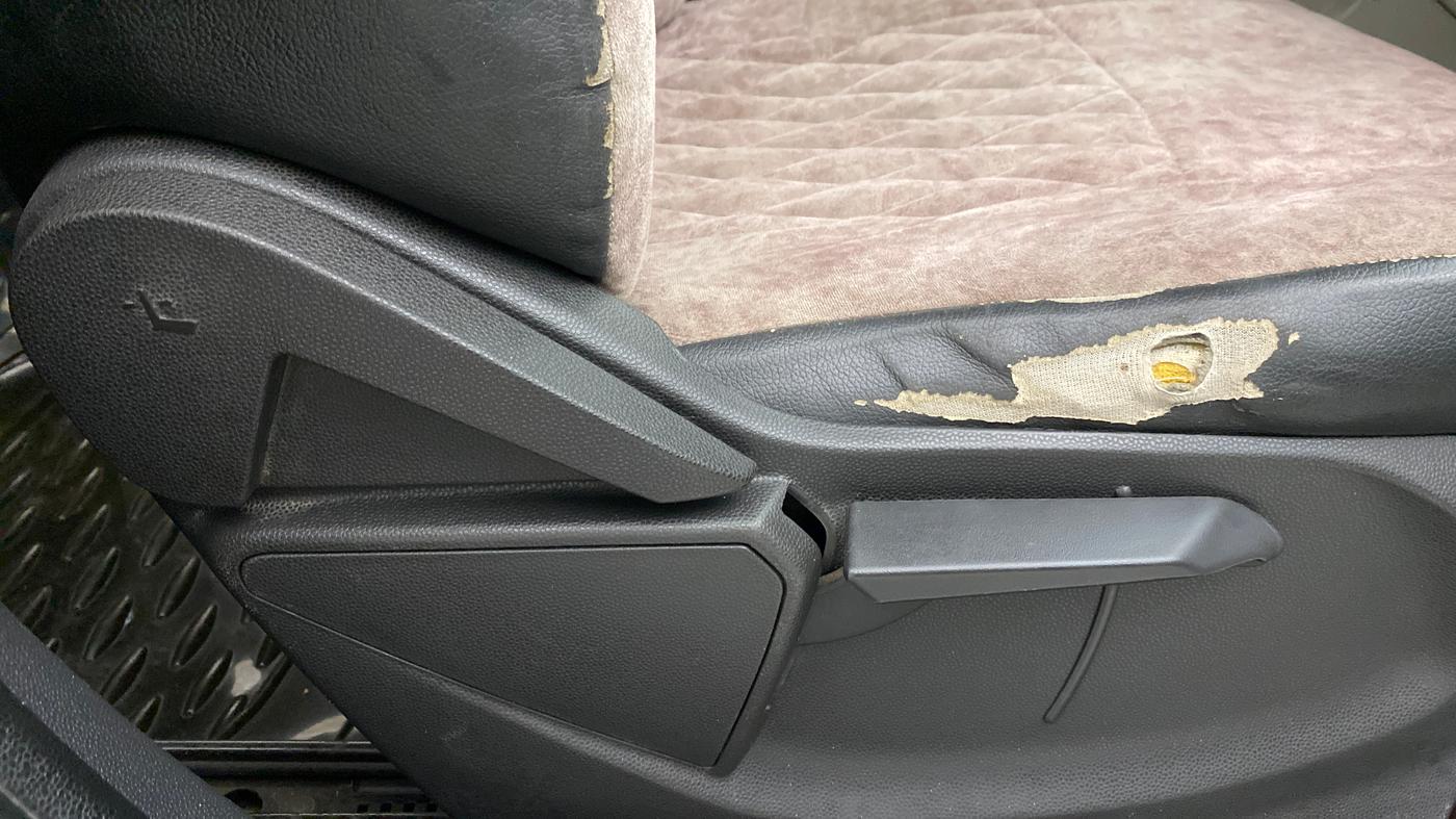 2014 Ford Ecosport 1.5TITANIUM TDCI, Diesel, Manual, 62,156 km, Driver Side Adjustment Panel