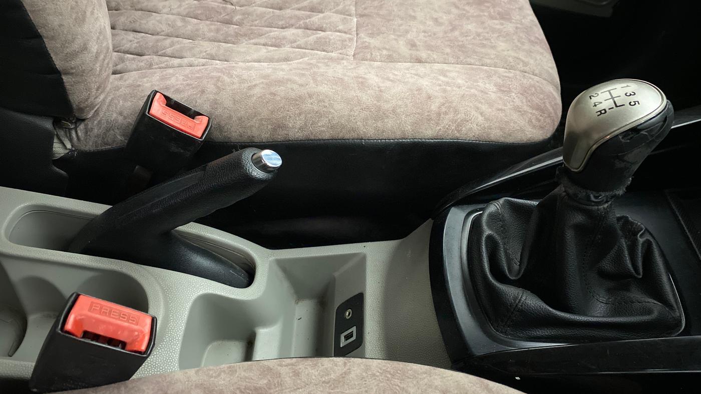 2014 Ford Ecosport 1.5TITANIUM TDCI, Diesel, Manual, 62,156 km, Gear Lever
