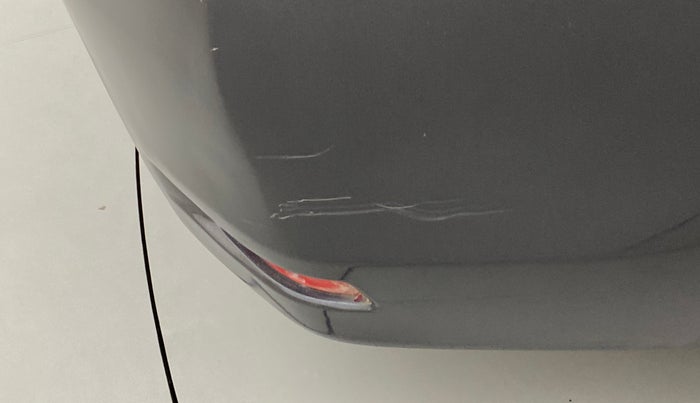 2014 Toyota Corolla Altis G AT, Petrol, Automatic, 98,018 km, Rear bumper - Minor scratches