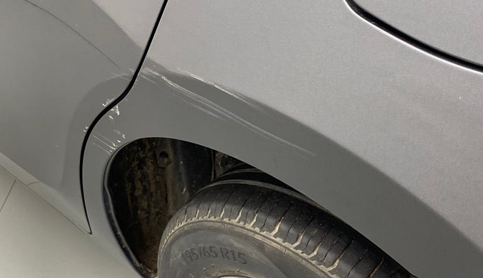 2014 Toyota Corolla Altis G AT, Petrol, Automatic, 98,018 km, Left quarter panel - Minor scratches