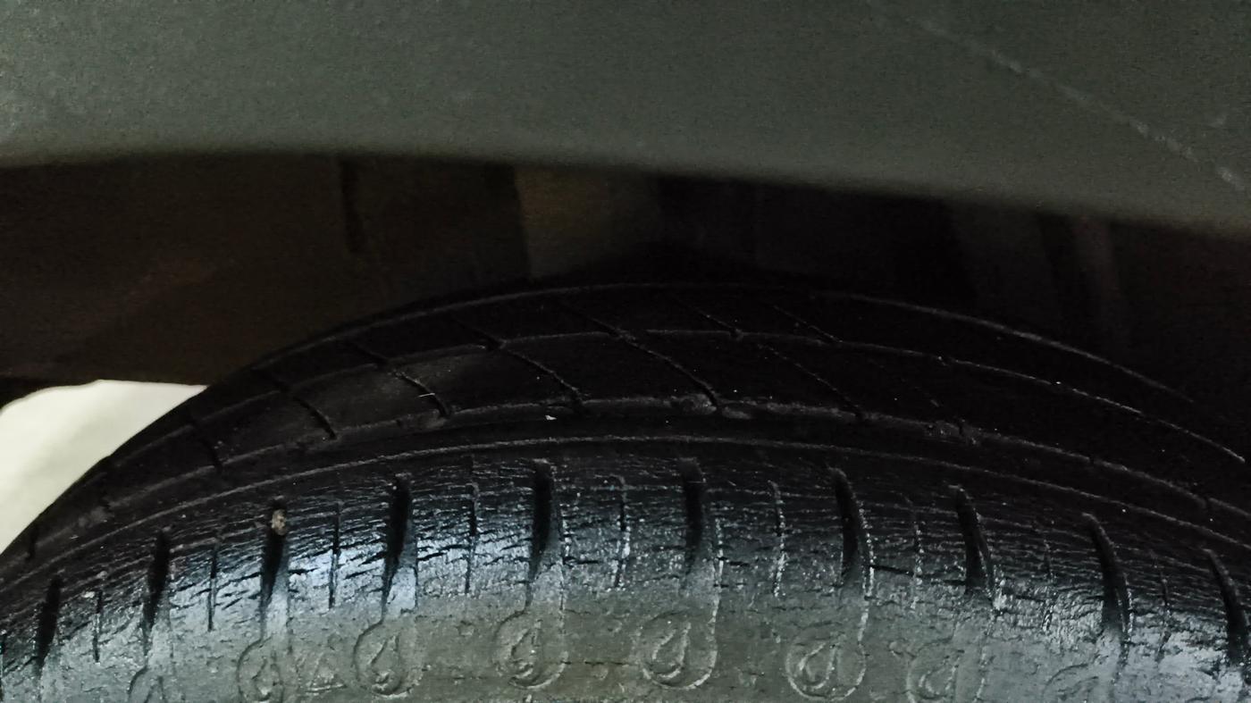 2020 Renault Kwid RXT 1.0 (O), Petrol, Manual, 51,694 km, Right Rear Tyre Tread