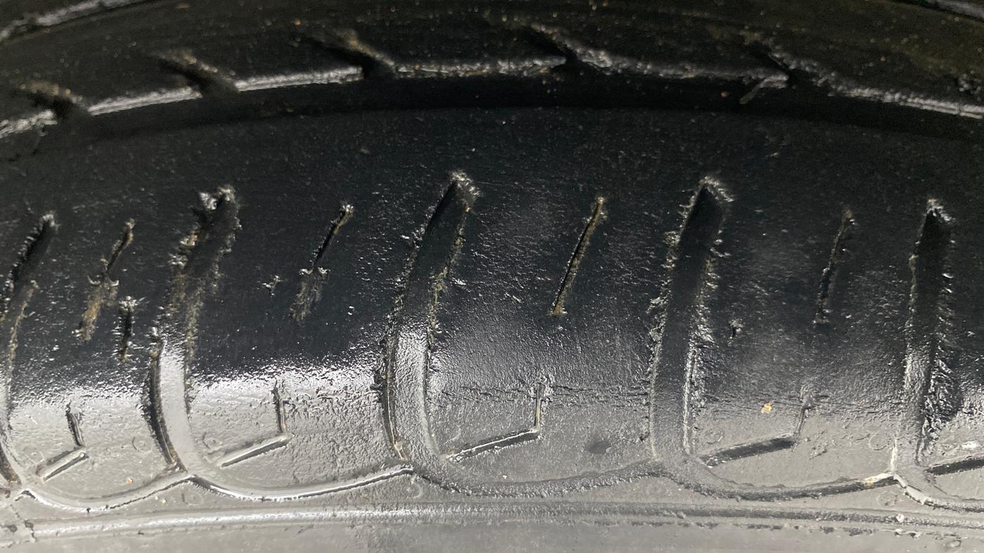 2015 Ford Ecosport TITANIUM 1.5L PETROL AT, Petrol, Automatic, 1,04,774 km, Right Front Tyre Tread