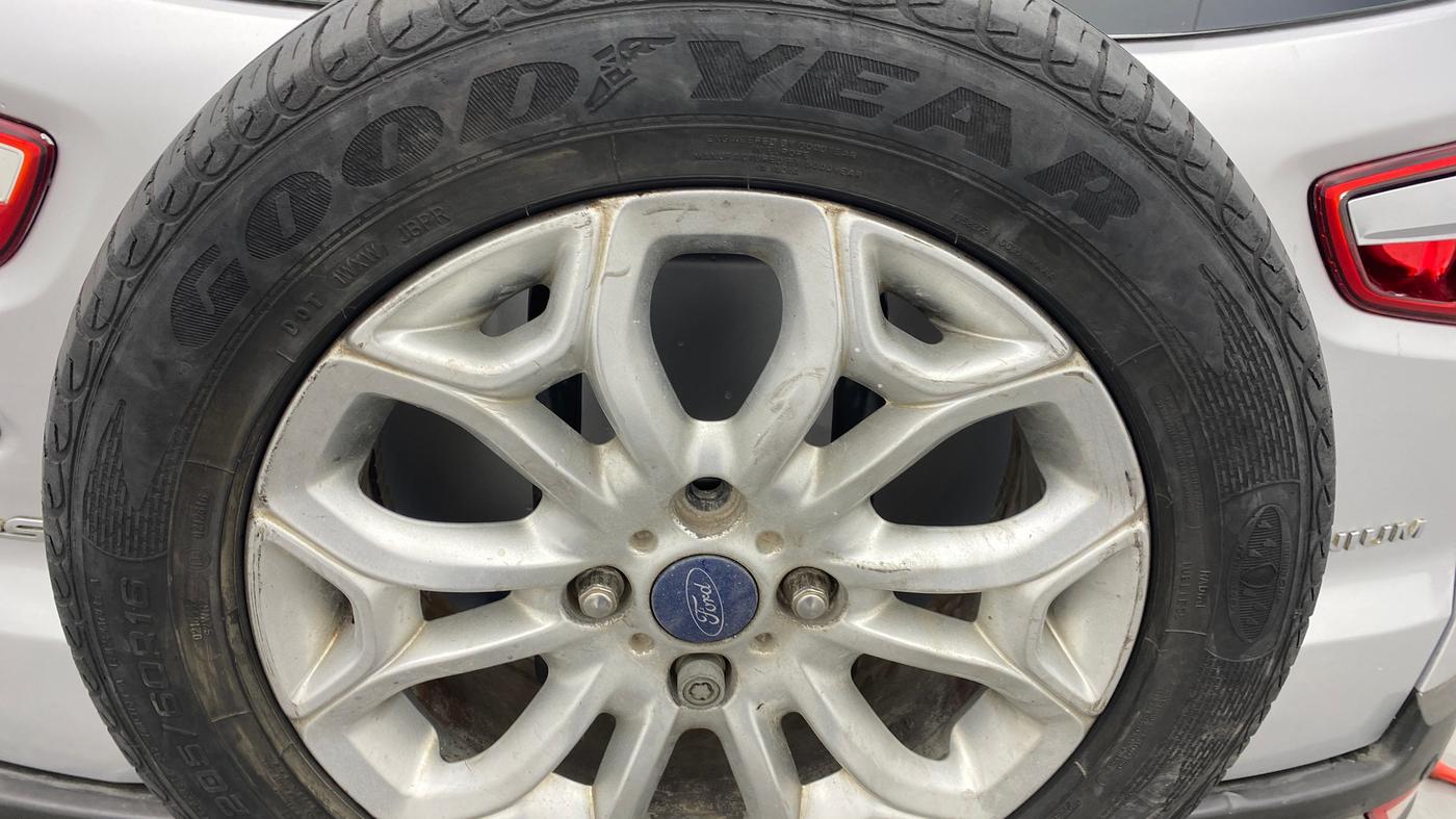 2015 Ford Ecosport TITANIUM 1.5L PETROL AT, Petrol, Automatic, 1,04,774 km, Spare Tyre