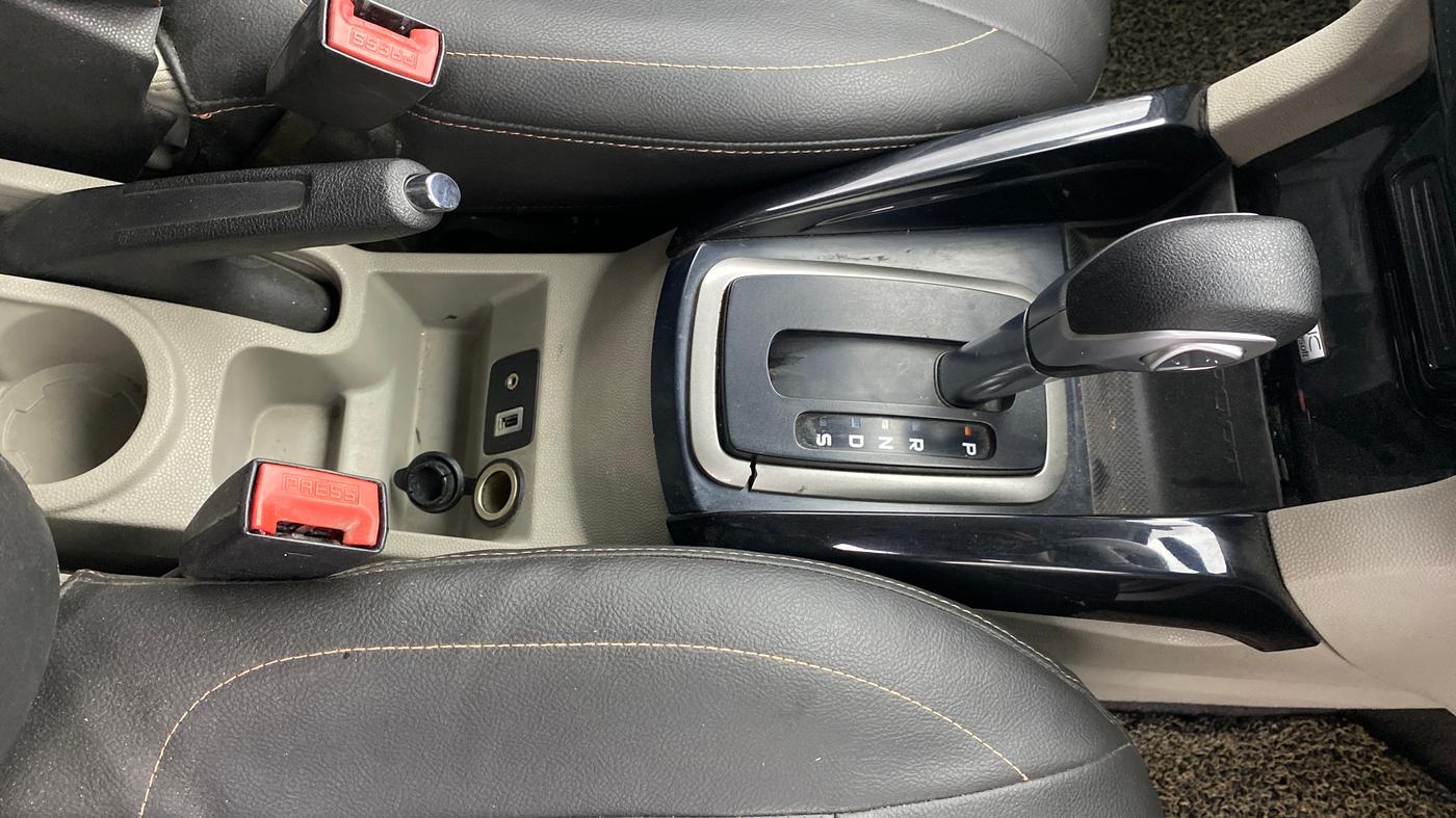 2015 Ford Ecosport TITANIUM 1.5L PETROL AT, Petrol, Automatic, 1,04,774 km, Gear Lever