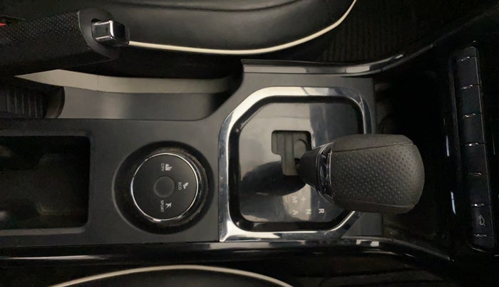 2019 Tata NEXON XMA PETROL, Petrol, Automatic, 49,278 km, Gear Lever