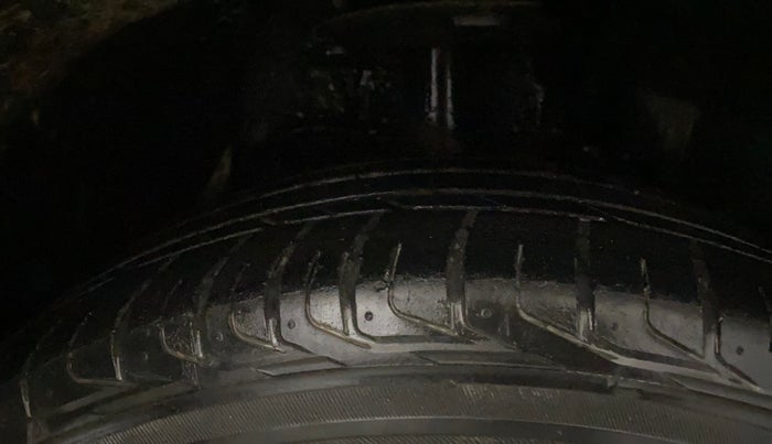 2019 Tata NEXON XMA PETROL, Petrol, Automatic, 49,278 km, Right Front Tyre Tread