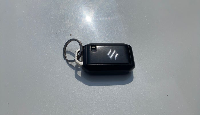 2023 Maruti FRONX ALPHA 1.0L TURBO 6 AT, Petrol, Automatic, 10,583 km, Key Close Up