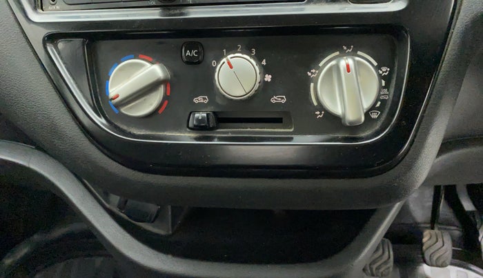 2018 Datsun Redi Go T (O), Petrol, Manual, 76,306 km, AC Unit - Directional switch has minor damage