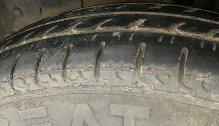 2018 Datsun Redi Go T (O), Petrol, Manual, 76,306 km, Left Front Tyre Tread