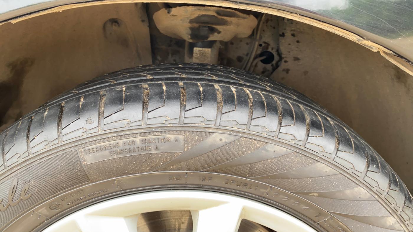 2014 Skoda Octavia ELEGANCE 1.8 TSI AT, Petrol, Automatic, 89,206 km, Left Front Tyre Tread
