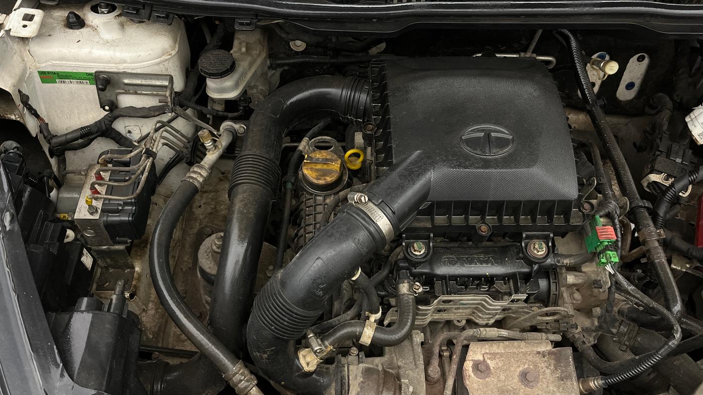 2018 Tata NEXON XM PETROL, Petrol, Manual, 25,218 km, Engine View - Right