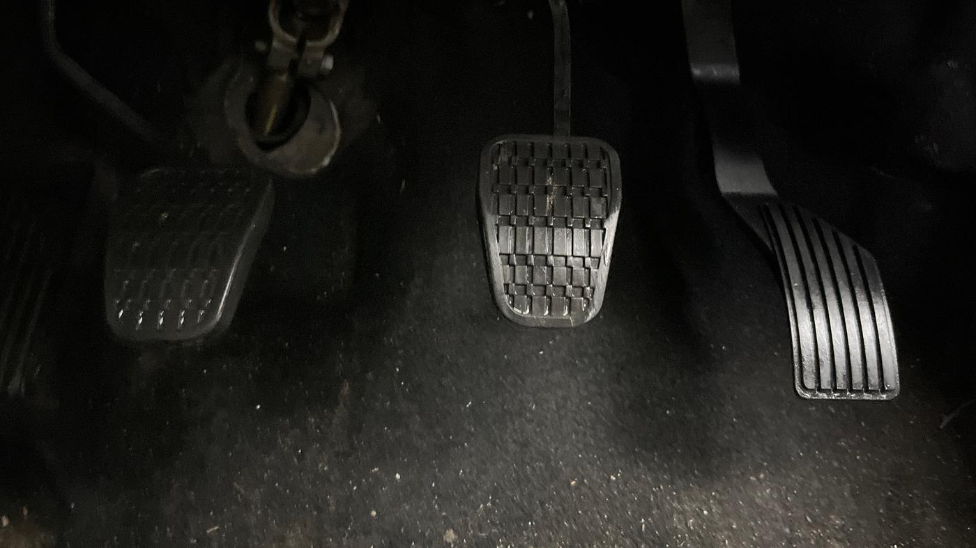 2018 Tata NEXON XM PETROL, Petrol, Manual, 25,218 km, Pedals