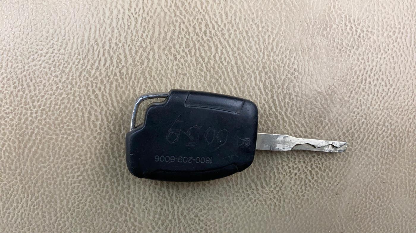2019 Mahindra Xylo H4 BS IV, Diesel, Manual, 1,28,510 km, Key Close Up