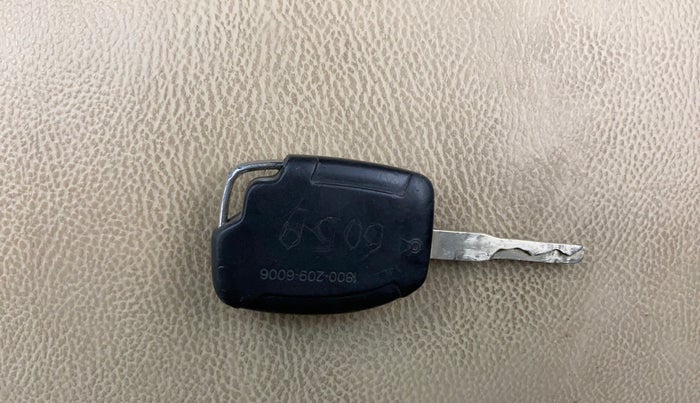 2019 Mahindra Xylo H4 BS IV, Diesel, Manual, 1,27,579 km, Key Close Up