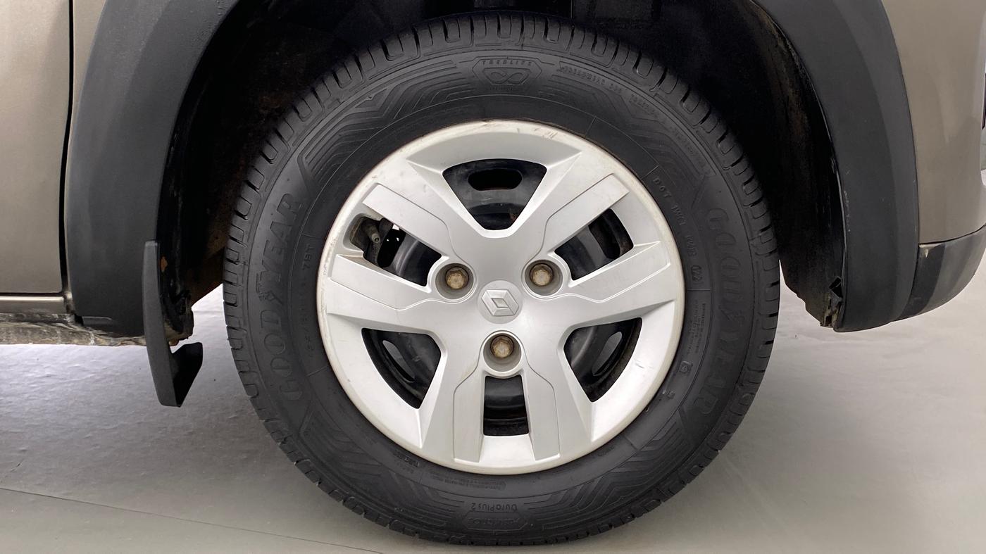 2016 Renault Kwid RXT Opt, Petrol, Manual, 43,315 km, Right Front Wheel