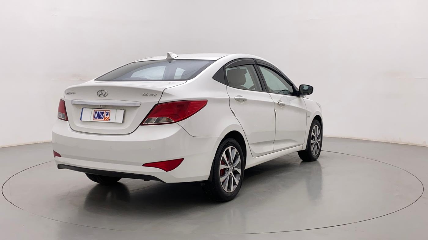 2017 Hyundai Verna 1.6 VTVT SX AT, Petrol, Automatic, 55,744 km, Right Back Diagonal