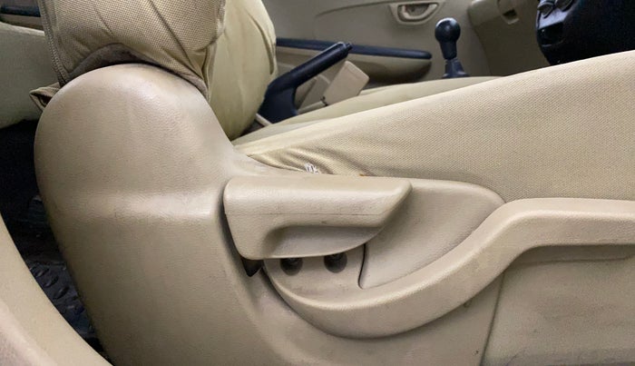 2015 Honda Amaze 1.2L I-VTEC S, Petrol, Manual, 68,267 km, Driver Side Adjustment Panel