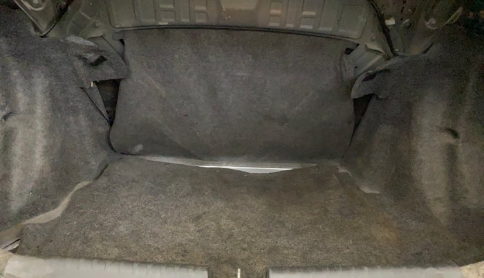 2015 Honda Amaze 1.2L I-VTEC S, Petrol, Manual, 68,267 km, Boot Inside