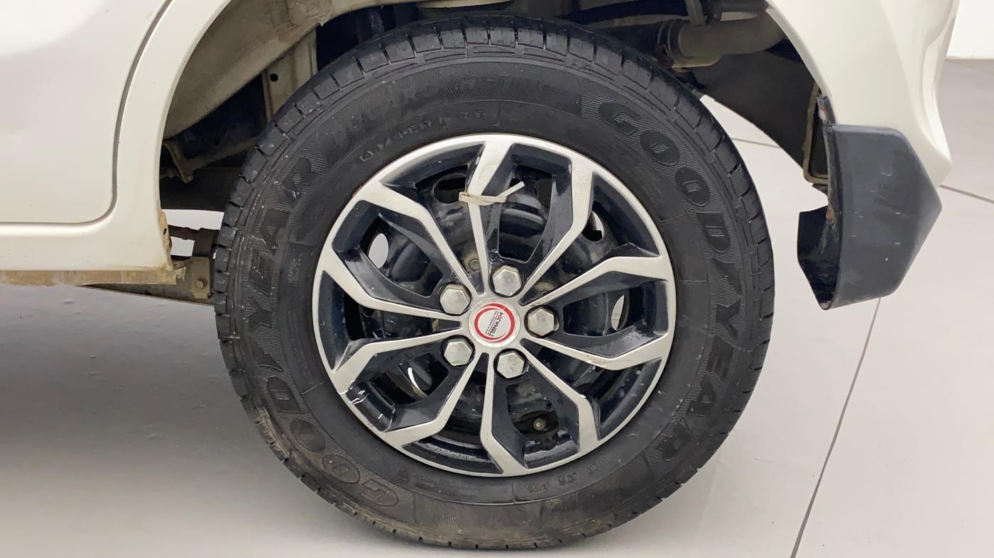 2016 Maruti Alto 800 LXI O, Petrol, Manual, 65,195 km, Left Rear Wheel