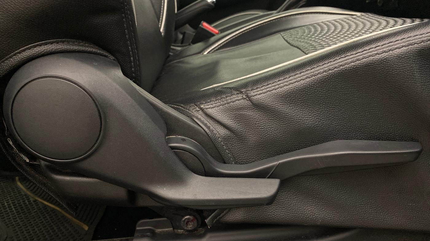 2018 Maruti Baleno ALPHA CVT PETROL 1.2, Petrol, Automatic, 70,064 km, Driver Side Adjustment Panel